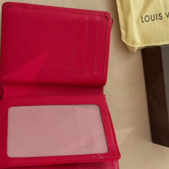 LOUIS VUITTON 
Damier Ebene Koala Compact Wallet - Picture 11 of 14